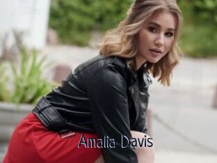 Amalia_Davis