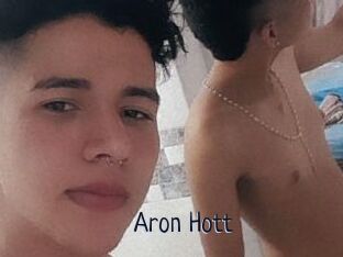 Aron_Hott