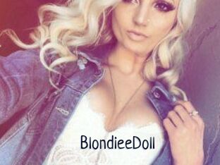 BlondieeDoll