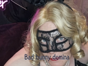 Bad_bunny_domina