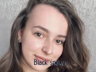 Black_snakee