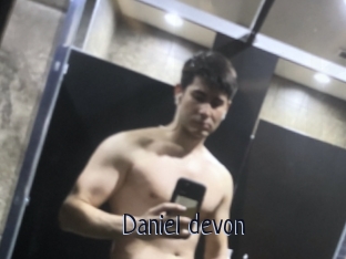 Daniel_devon
