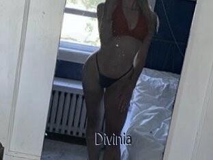 Divinia