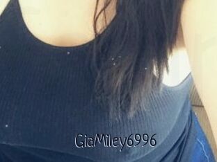 GiaMiley6996