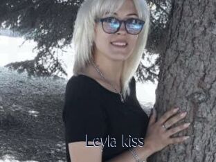 Leyla_kiss