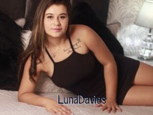 LunaDavies