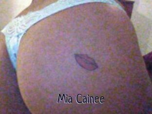 Mia_Cainee