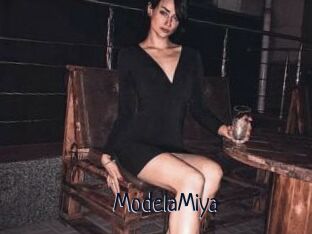 ModelaMiya