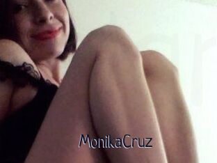 Monika_Cruz
