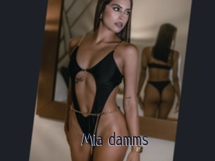 Mia_damms