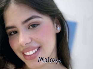 Miafoxyx
