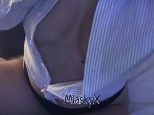 MiaskyX