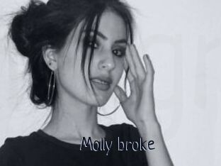 Molly_broke
