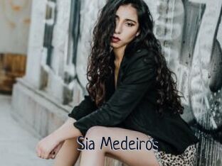 Sia_Medeiros