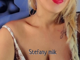Stefany_milk
