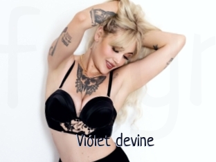 Violet_devine